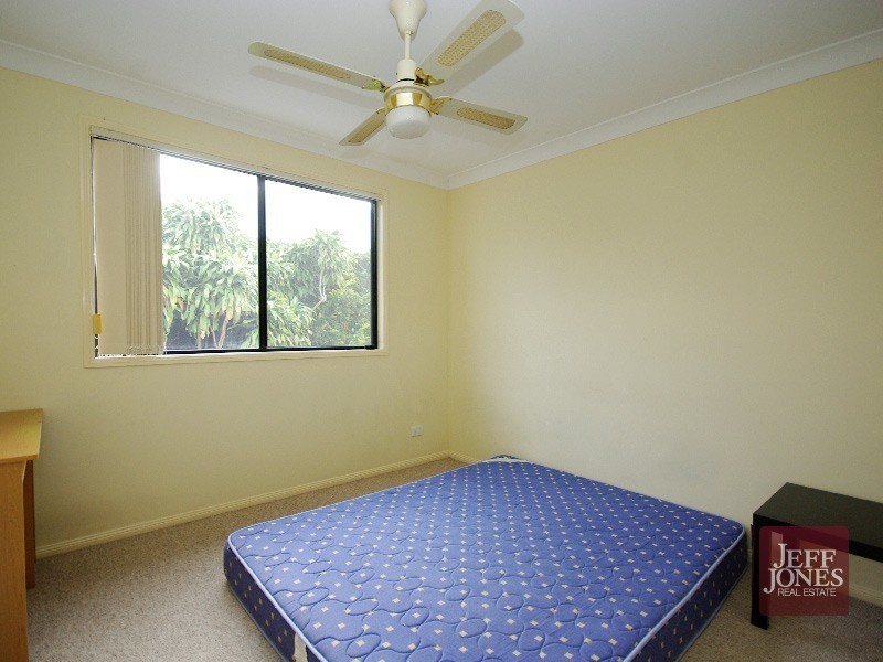 1/46 Gladys Street, Greenslopes QLD 4120