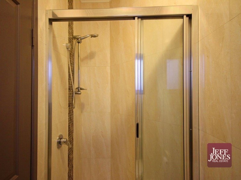 3 Burke Street, Coorparoo QLD 4151