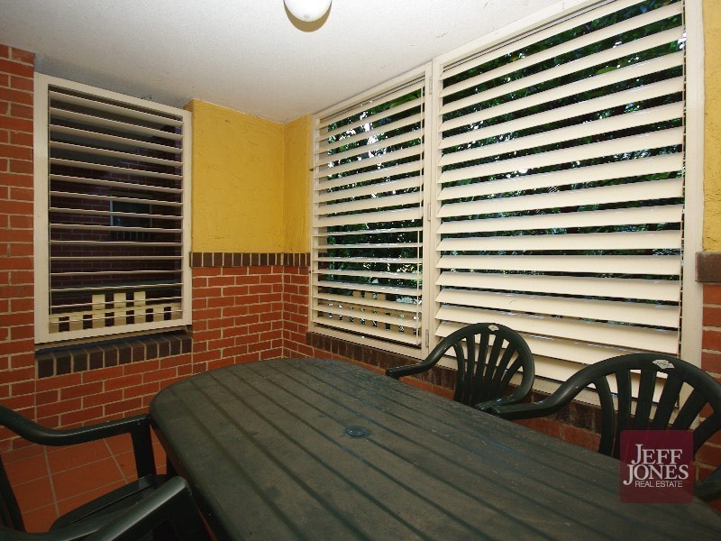 A4/52 Baron Street, Greenslopes QLD 4120