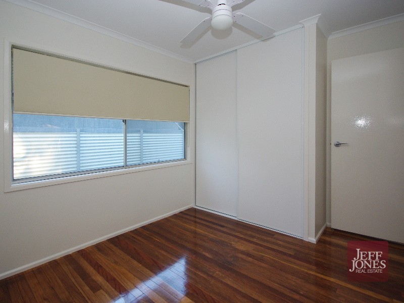 76 Woodville Place, Annerley QLD 4103