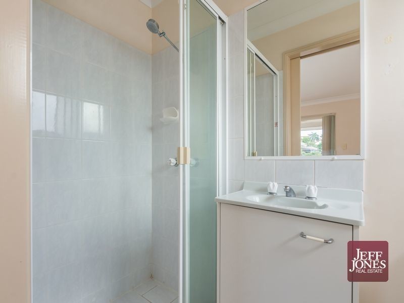 4/45 Macaulay Street, Coorparoo QLD 4151