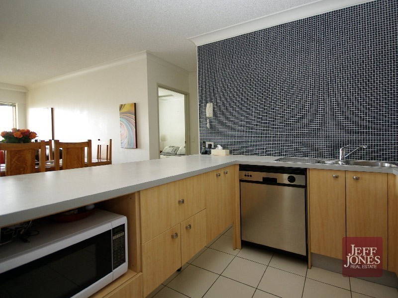 20/11 Kitchener Street, Coorparoo QLD 4151