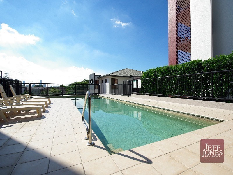 20/11 Kitchener Street, Coorparoo QLD 4151