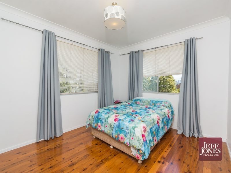 4/6 Fifth Avenue, Coorparoo QLD 4151