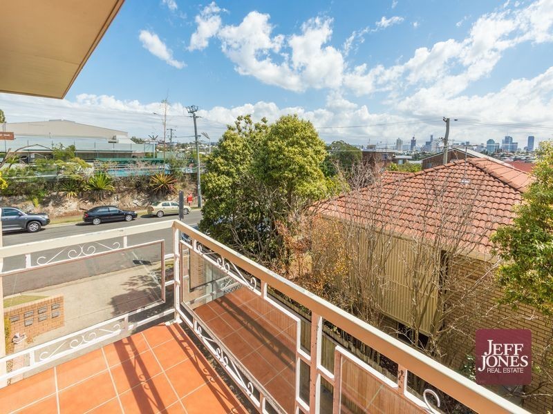 4/6 Fifth Avenue, Coorparoo QLD 4151