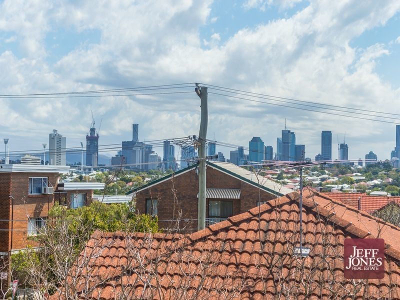 4/6 Fifth Avenue, Coorparoo QLD 4151