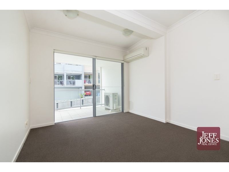 34/108 Nicholson Street, Greenslopes QLD 4120