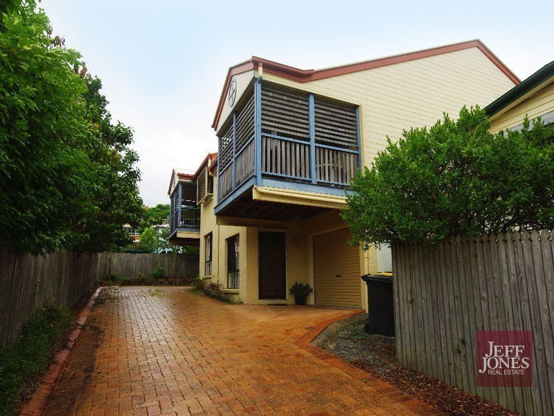 1/37A St Leonards Street, Coorparoo QLD 4151