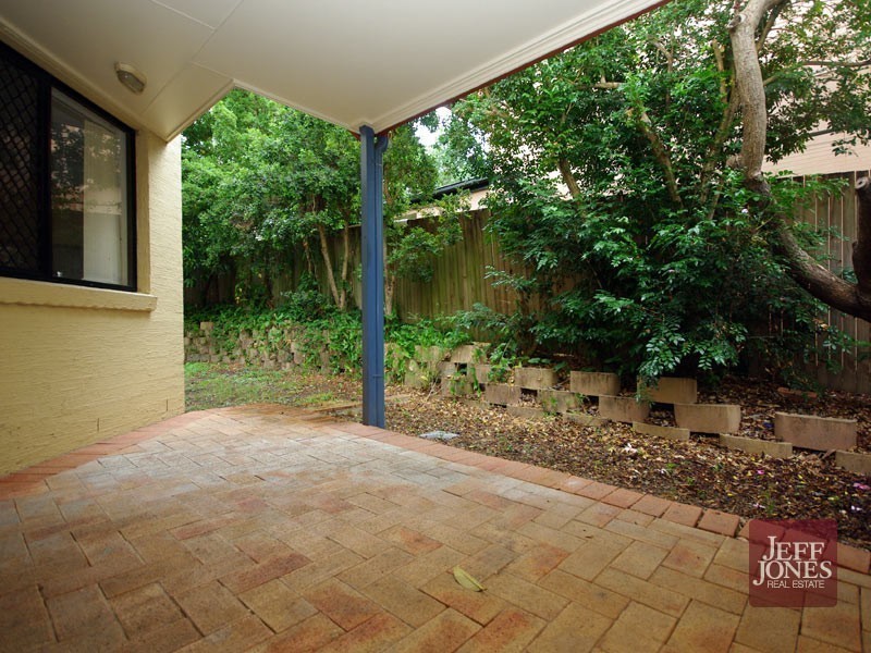 1/37A St Leonards Street, Coorparoo QLD 4151