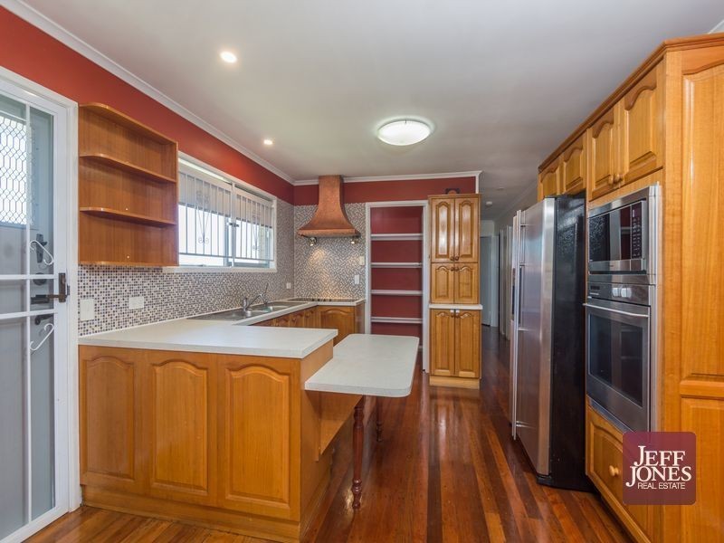 76 Curwen Terrace, Chermside QLD 4032
