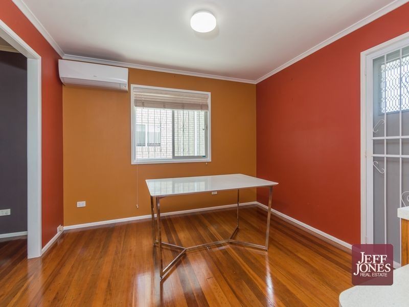 76 Curwen Terrace, Chermside QLD 4032