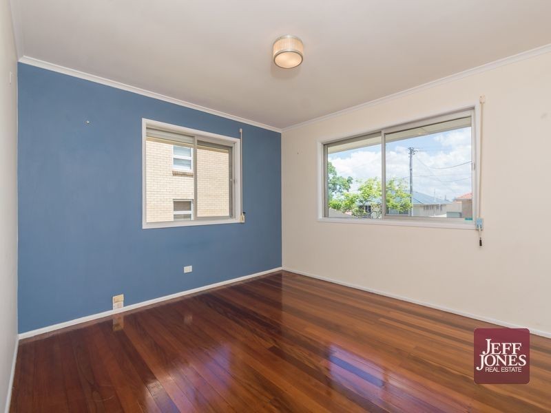 76 Curwen Terrace, Chermside QLD 4032