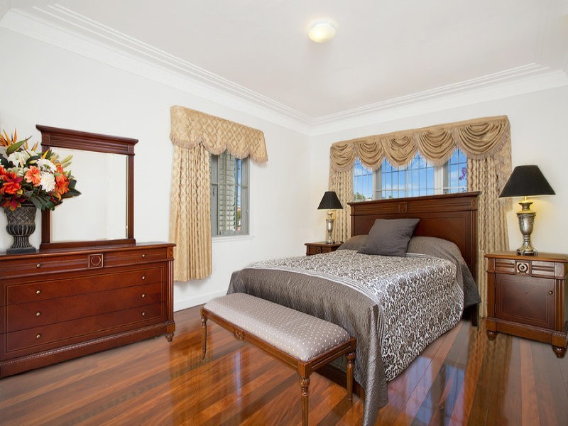 72 Ridge Street, Greenslopes QLD 4120