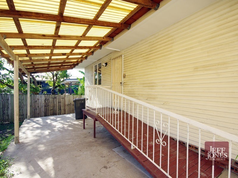 72 Ridge Street, Greenslopes QLD 4120