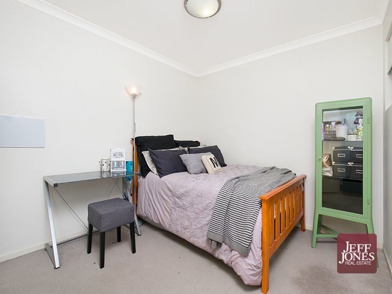 1/38 Chatsworth Road, Greenslopes QLD 4120