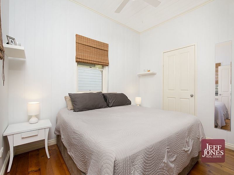 24 Abingdon Street, Woolloongabba QLD 4102
