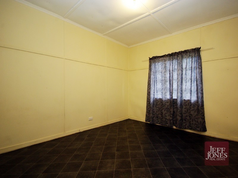 38 Raby Road, Coorparoo QLD 4151