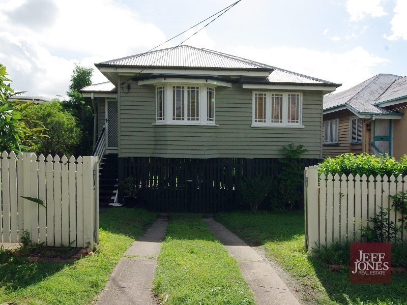 73 Henry Street, Greenslopes QLD 4120