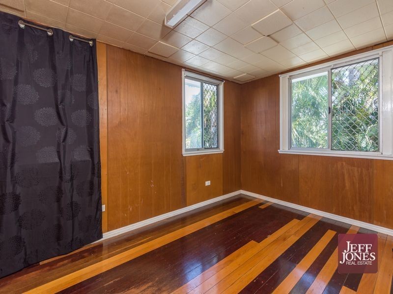 1 Somerfield Street, Upper Mount Gravatt QLD 4122