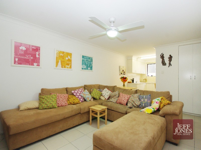 2/30 Wellington Street, Coorparoo QLD 4151