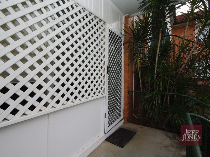 2/30 Wellington Street, Coorparoo QLD 4151