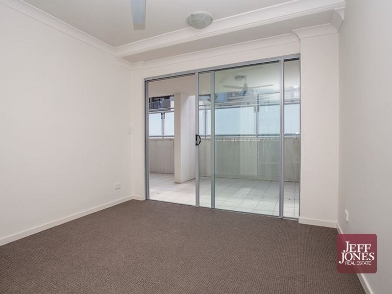 25/108 Nicholson Street, Greenslopes QLD 4120