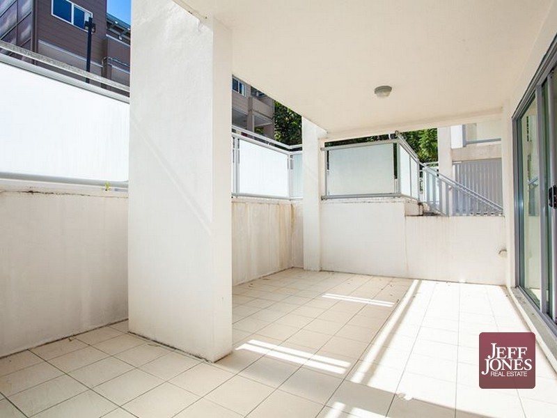 25/108 Nicholson Street, Greenslopes QLD 4120