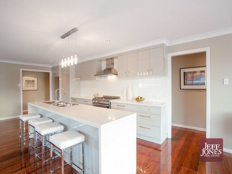 61 Monash Road, Tarragindi QLD 4121