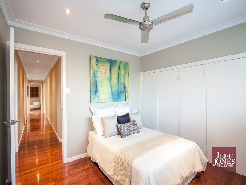 61 Monash Road, Tarragindi QLD 4121