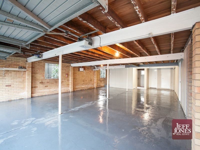 61 Monash Road, Tarragindi QLD 4121