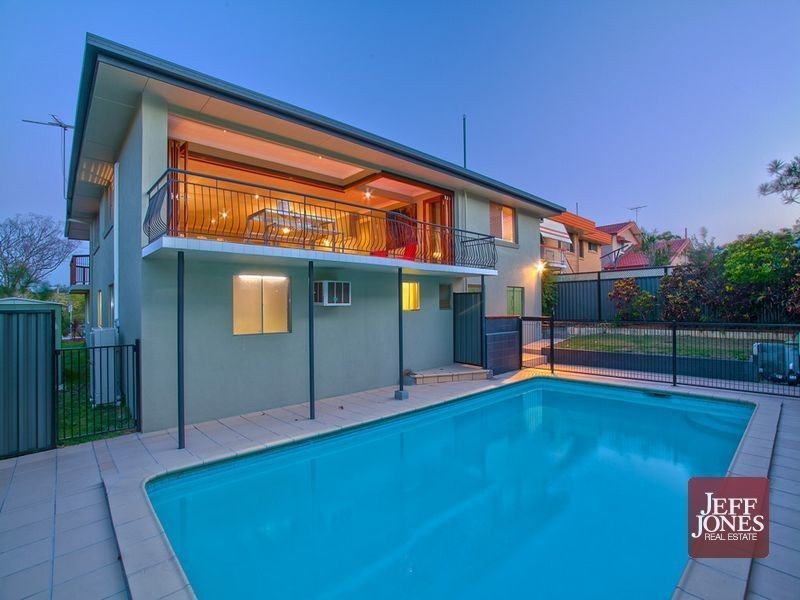 61 Monash Road, Tarragindi QLD 4121