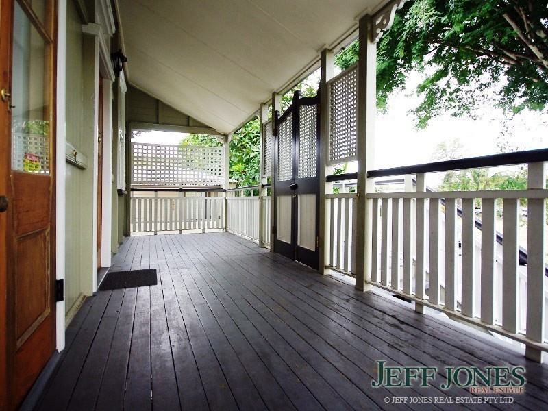 94 Linton Street, Kangaroo Point QLD 4169