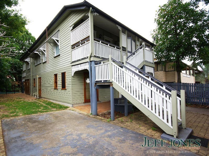 94 Linton Street, Kangaroo Point QLD 4169