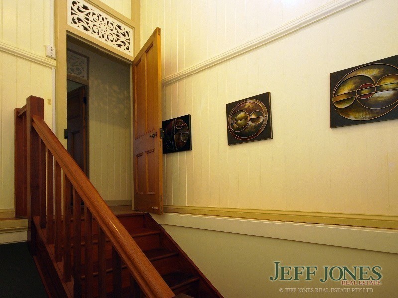 94 Linton Street, Kangaroo Point QLD 4169