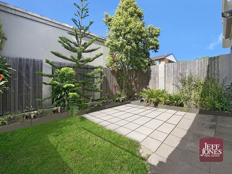 9/127 Ekibin Road, Annerley QLD 4103