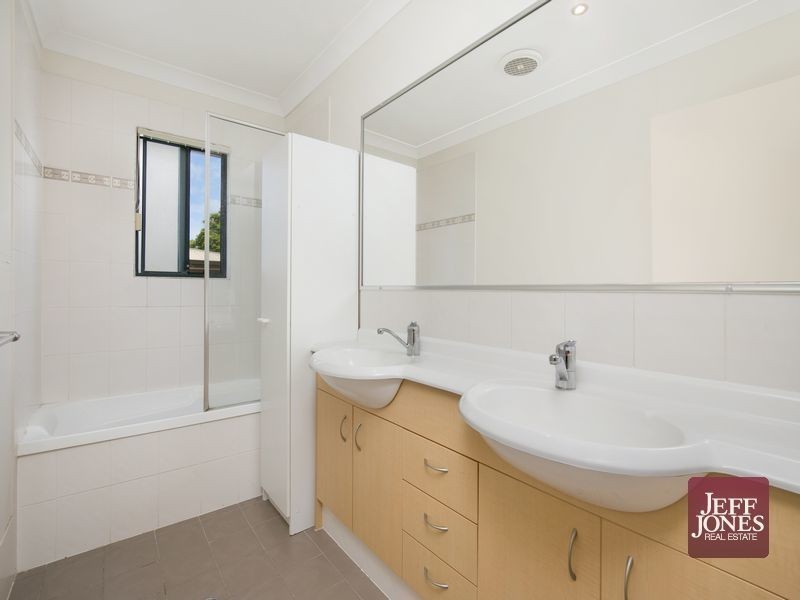 13/96 Marquis Street, Greenslopes QLD 4120