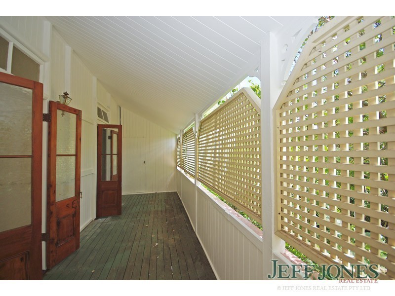 1 Sword Street, Woolloongabba QLD 4102