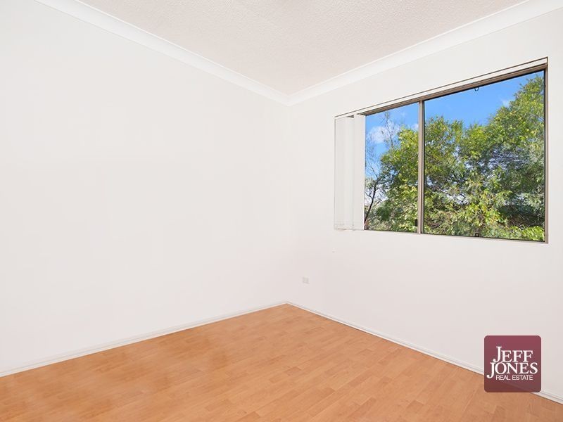 3/327 Cornwall Street, Greenslopes QLD 4120
