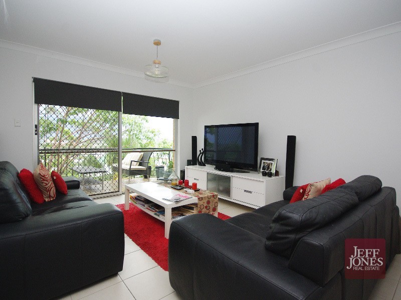 10/33 Curd Street, Greenslopes QLD 4120