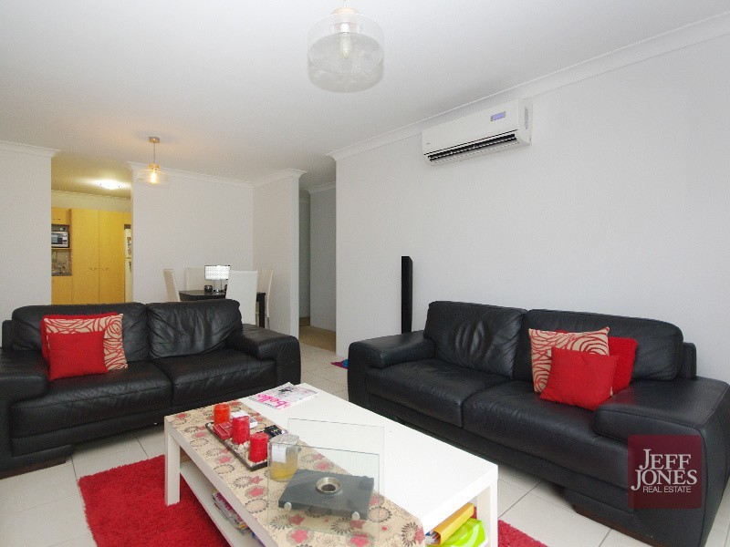 10/33 Curd Street, Greenslopes QLD 4120