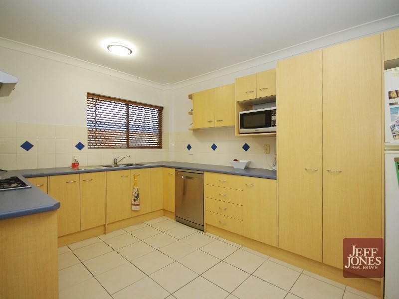 10/33 Curd Street, Greenslopes QLD 4120