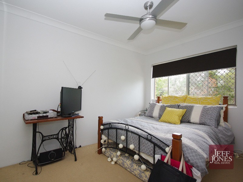 10/33 Curd Street, Greenslopes QLD 4120