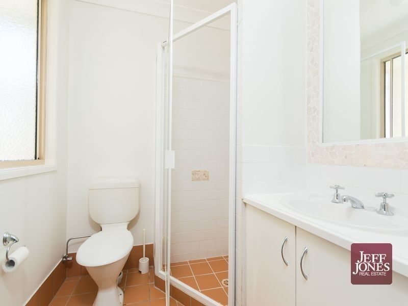 2/22 Hunter Street, Greenslopes QLD 4120