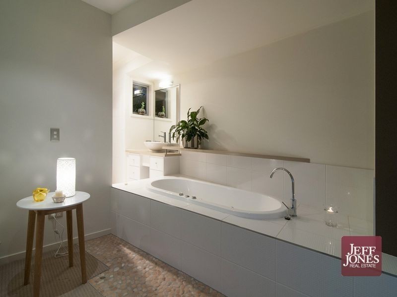 435 Springwood Road, Daisy Hill QLD 4127