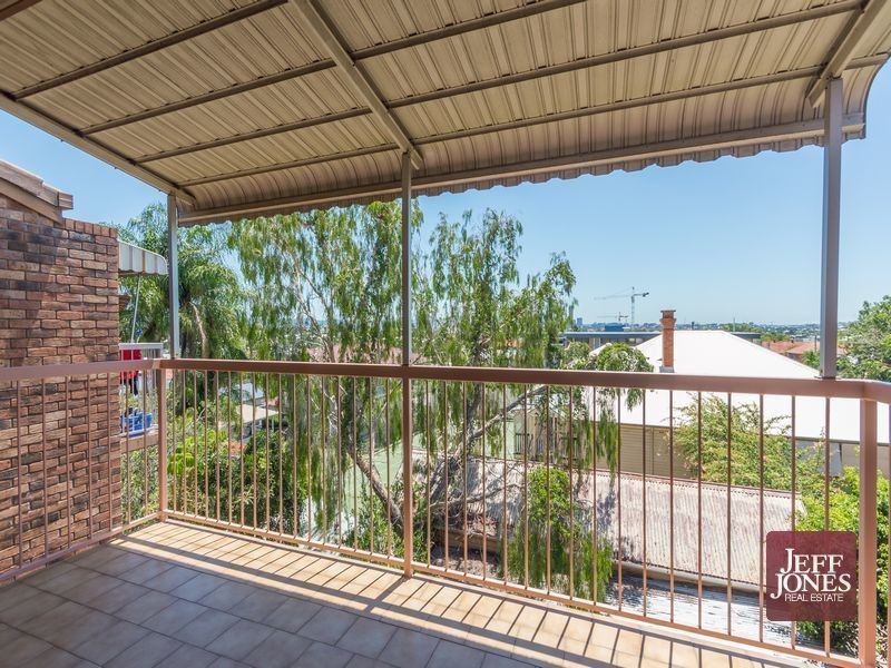 5/233 Cavendish Road, Coorparoo QLD 4151