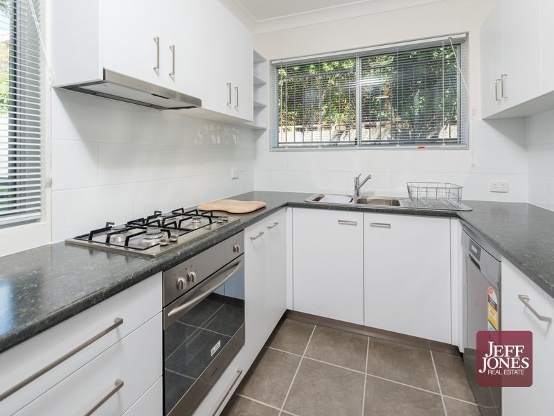 1/558 Logan Road, Greenslopes QLD 4120