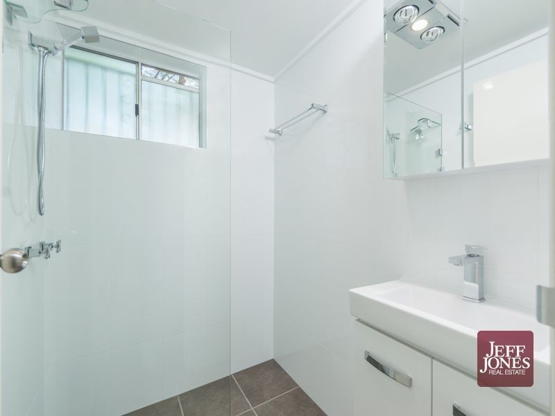 1/558 Logan Road, Greenslopes QLD 4120