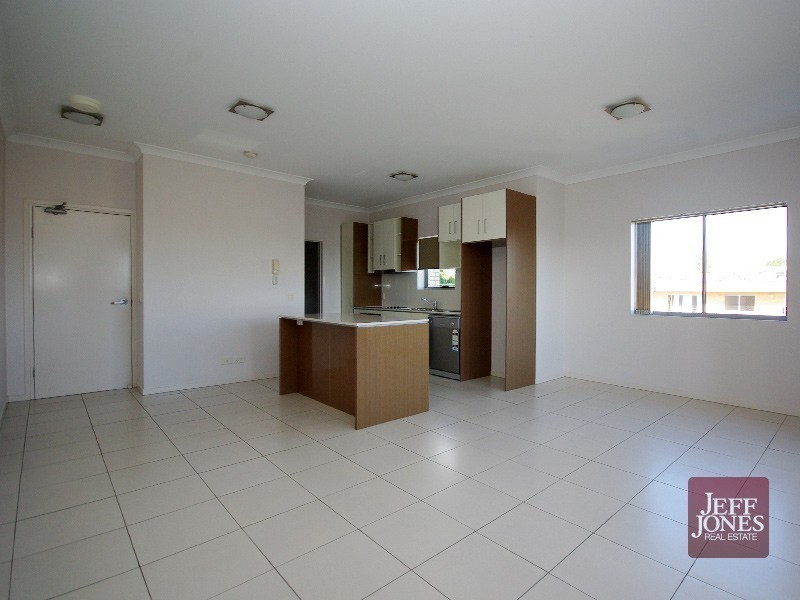 3/189 Cavendish Road, Coorparoo QLD 4151