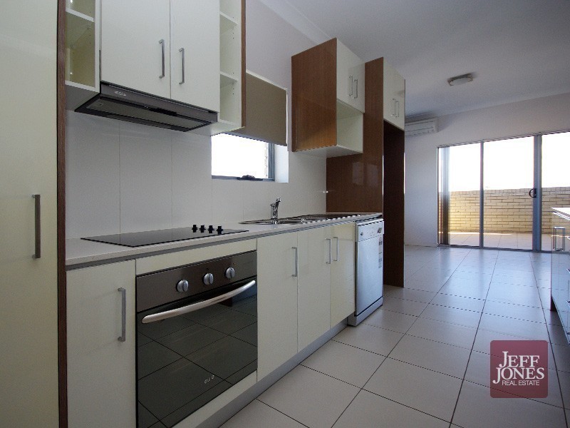 3/189 Cavendish Road, Coorparoo QLD 4151