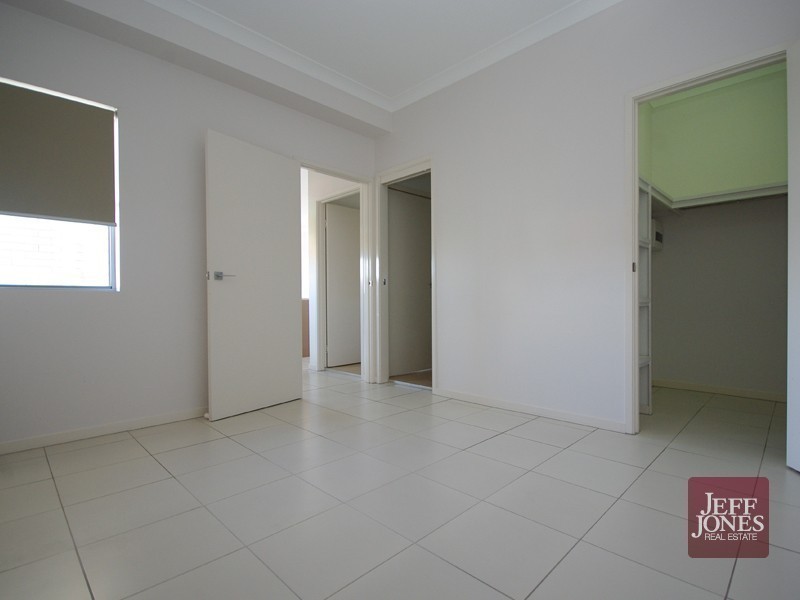 3/189 Cavendish Road, Coorparoo QLD 4151